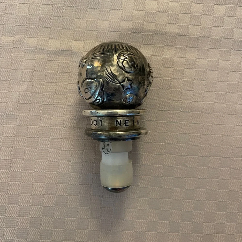 Neiman Marcus 2001 silver-plated wine bottle stopper Out of this World Universe
